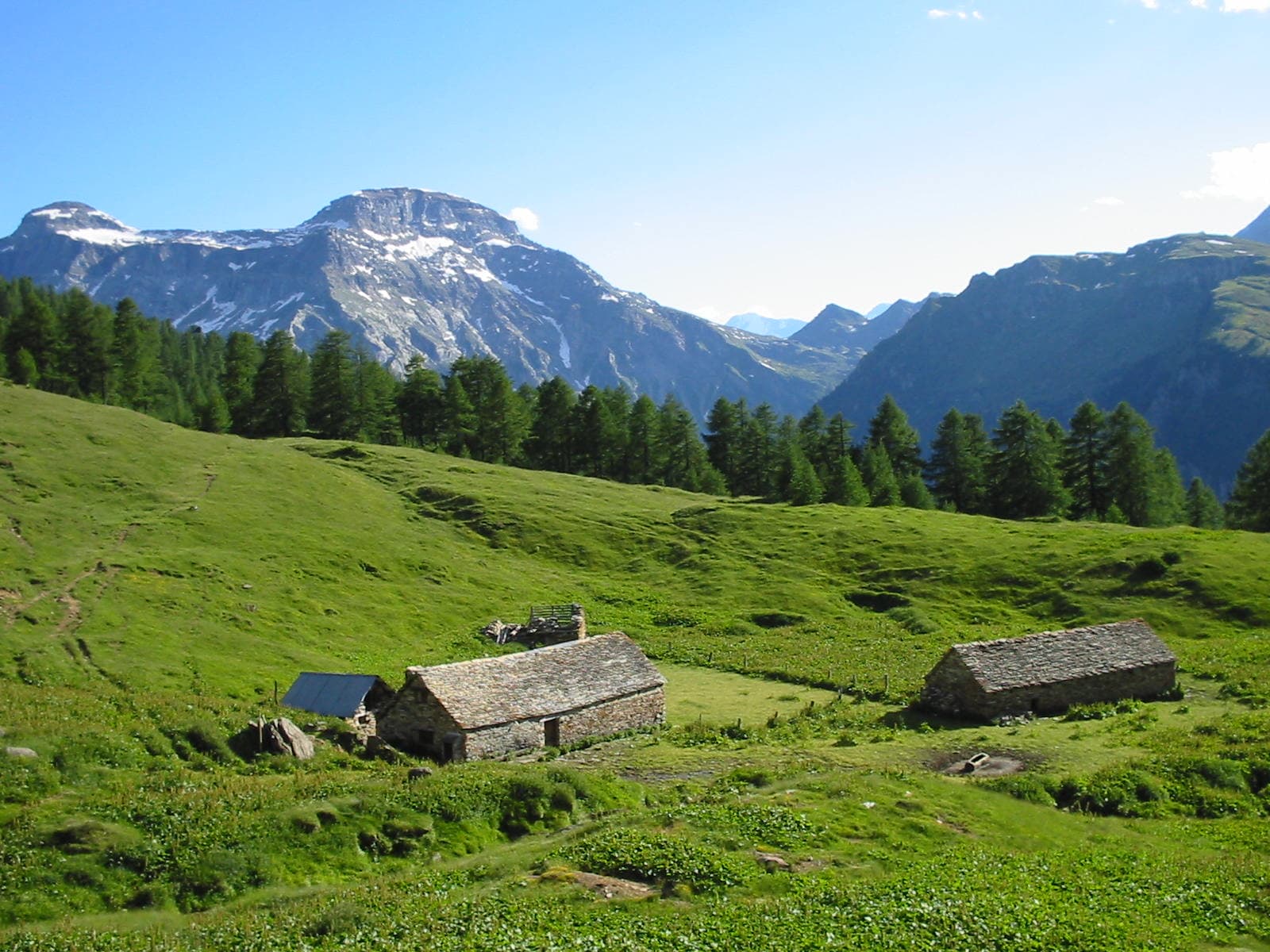 Alpe Devero · alta montaña del Alto Piamonte · foto de Carlocat87 · CC BY-SA 3.0 vía Wikimedia Commons