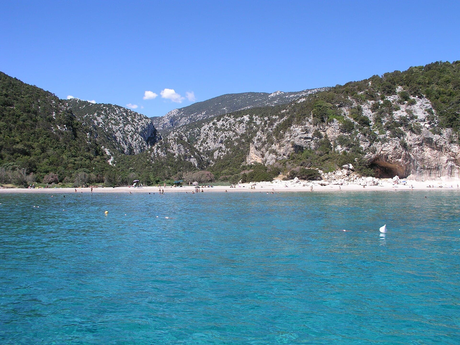 Codula di Luna (Ogliastra) · descenso clásico del Supramonte · foto de Io · CC BY-SA 3.0 vía Wikimedia Commons